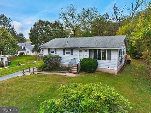 5 Flagler St, EASTON, PA, 18042-9738 | Card Image