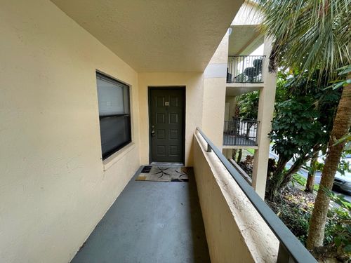 apt-704-9999 Summerbreeze Dr, Sunrise, FL, 33322-5855 | Card Image