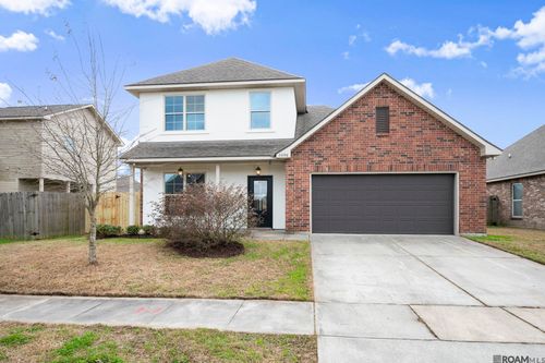 8890 Black Birch Ave, Zachary, LA, 70791-8352 | Card Image