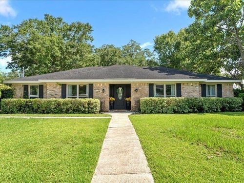 154 Country Club Dr, Daphne, AL, 36526-7432 | Card Image