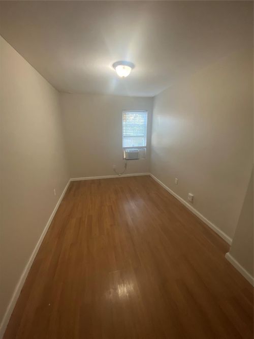 apt-24-502 W Alabama St, Houston, TX, 77006-5081 | Card Image