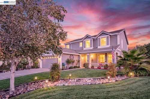 877 Curlew Rd, Livermore, CA, 94551-6064 | Card Image