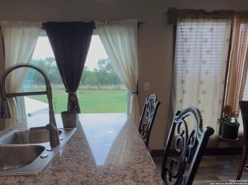 165 Maravillas Dr, Pleasanton, TX, 78064-4559 | Card Image