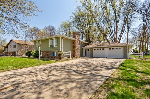 751 Lakeside Dr, Gaylord, MN, 55334-7759 | Card Image