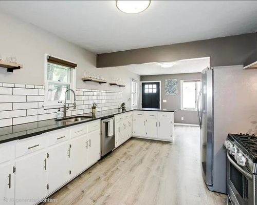 618 Holmes St S, Shakopee, MN, 55379-2360 | Card Image