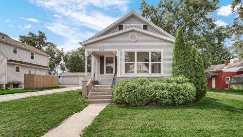 709 E Clark St, Crown Point, IN, 46307 | Card Image