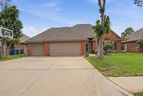 2708 Overland Way, Edmond, OK, 73012 | Card Image