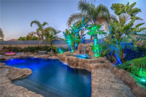8492 Spring Cir, Huntington Beach, CA, 92646-1913 | Card Image