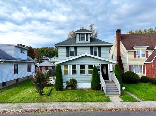 2704 Dove St, Williamsport, PA, 17701-4124 | Card Image