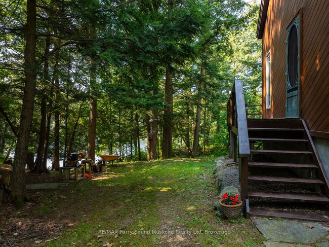 18 Meharg Dr, House other with 3 bedrooms, 2 bathrooms and 7 parking in Mckellar ON | Image 9