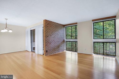 12b-1526 Moorings Dr, RESTON, VA, 20190-4276 | Card Image