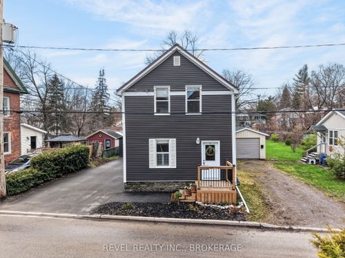 38 Bennett St, Brockville, ON, K6V2V8 | Card Image