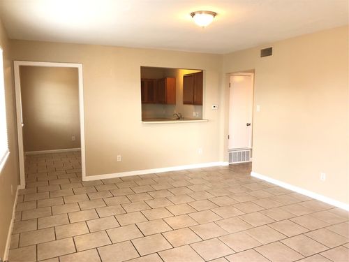 apt-202-7300 Twin Crest Dr, Austin, TX, 78752-2531 | Card Image