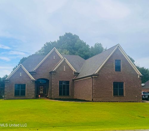 14562 Smokey Ln, Olive Branch, MS, 38654-5528 | Card Image