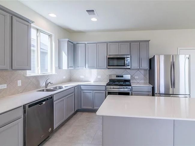 1525 Cliffbrake Way, House other with 4 bedrooms, 3 bathrooms and 4 parking in Georgetown TX | Image 4