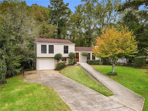 3344 Brookview Dr, Marietta, GA, 30068-3821 | Card Image
