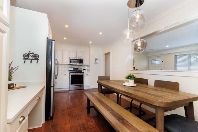 11685 Steeves St, House other with 3 bedrooms, 1 bathrooms and 6 parking in Maple Ridge BC | Image 9