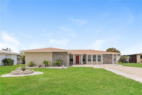 64 Golfview Rd, ROTONDA WEST, FL, 33947-2230 | Card Image