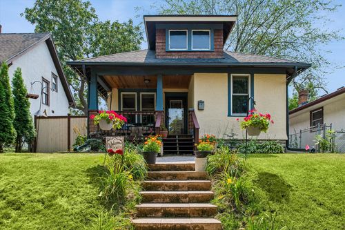 838 Clear Ave, Saint Paul, MN, 55106-1819 | Card Image