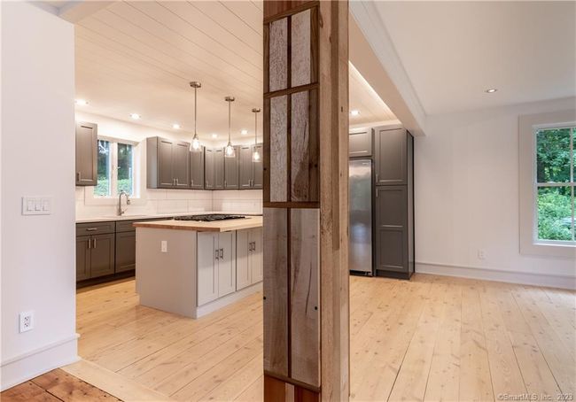 62 Railroad St, House other with 3 bedrooms, 3 bathrooms and 4 parking in Canaan CT | Image 14