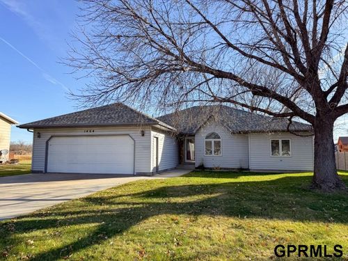 1404 N Monroe Street, Lexington, NE, 68850 | Card Image