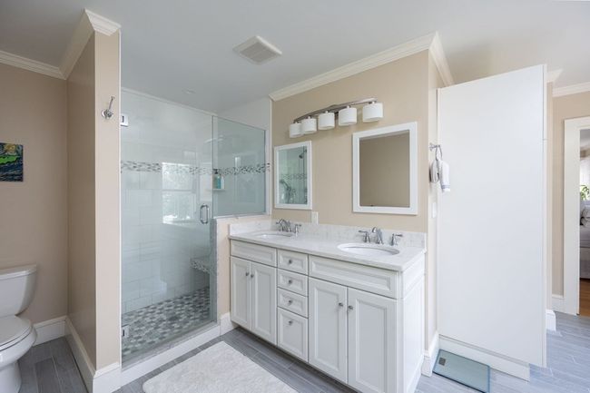 10 - 8 East St, Home with 9 bedrooms, 7 bathrooms and 6 parking in Hingham MA | Image 13