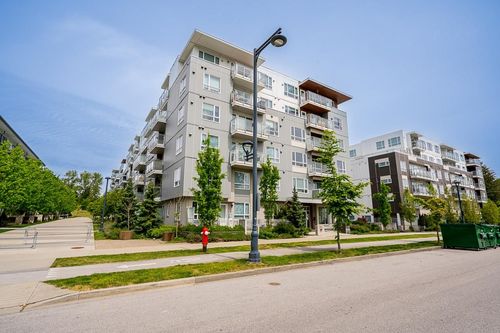 421-13963 105 Blvd, Surrey, BC, V3T0M9 | Card Image