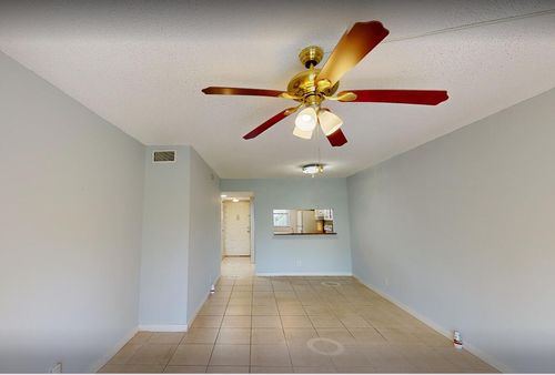102-7142 Golf Colony Ct, Lake Worth, FL, 33467-8925 | Card Image
