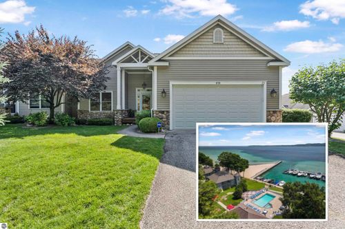25-898 N Bay Cliff Dr, Suttons Bay, MI, 49682-9183 | Card Image