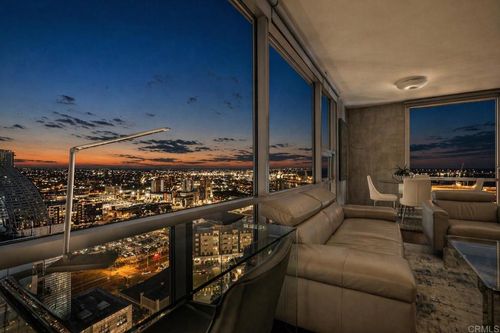 unit-2107-321 10th Ave, San Diego, CA, 92101-8649 | Card Image