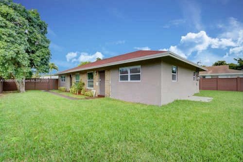 2203-2203 Ne 3rd Ave, Delray Beach, FL, 33444-4213 | Card Image