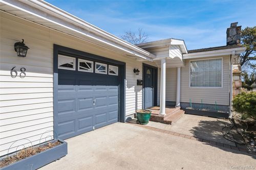 68 Lauren Ave, Dix Hills, NY, 11746-6630 | Card Image
