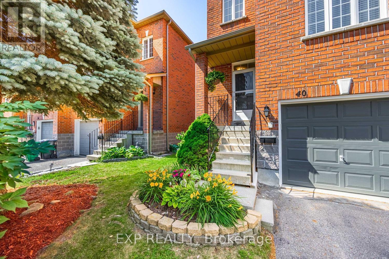Residential in Brampton (Downtown Brampton) 4