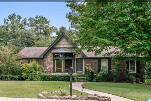 909 Autumn Chase Dr, Birmingham, AL, 35206-3004 | Card Image