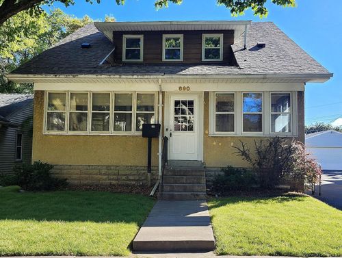 690 Ohio St, Saint Paul, MN, 55107-2633 | Card Image