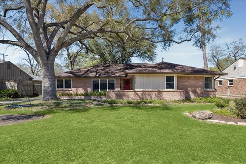 5726 Stillbrooke Dr, Houston, TX, 77096-5920 | Card Image