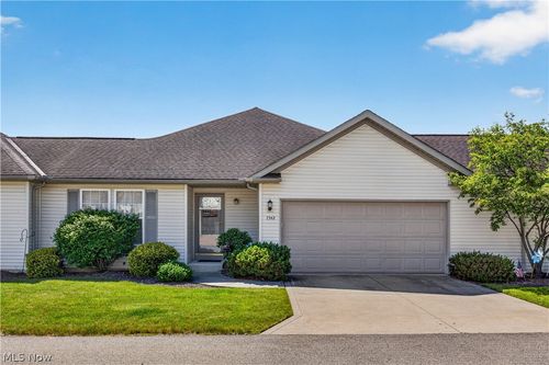 7342 Glengary Dr, Sagamore Hills, OH, 44067-4200 | Card Image