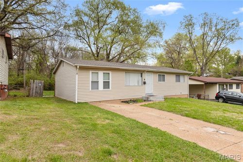 4114 Appleberry Ln, Saint Louis, MO, 63121-3703 | Card Image