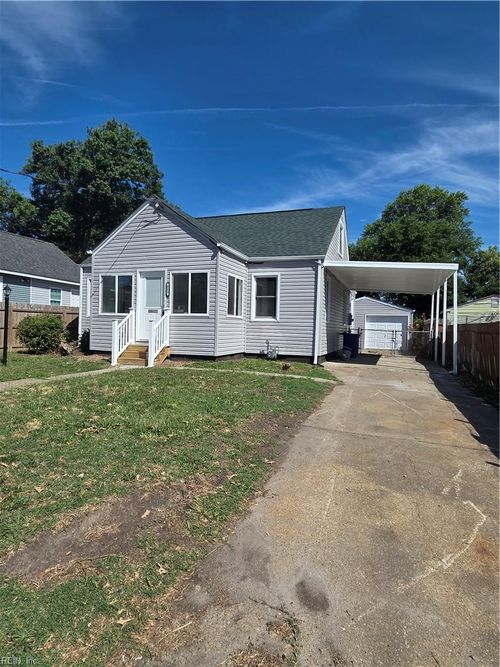 853 32nd St, Newport News, VA, 23607-3525 | Card Image