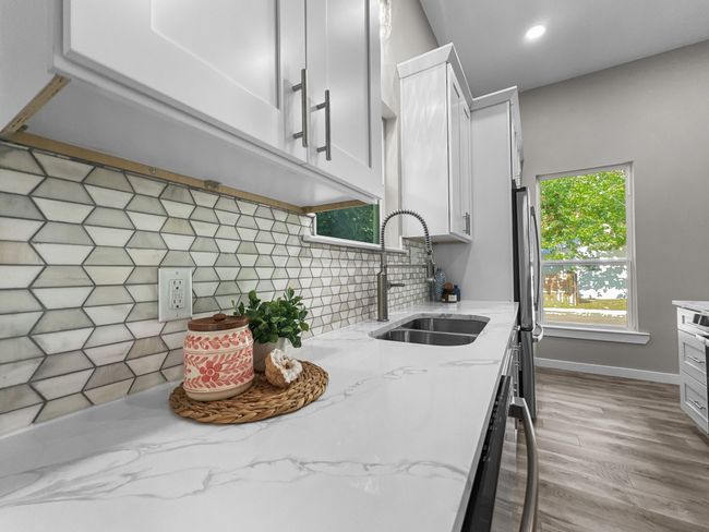 609 North Ave, House other with 3 bedrooms, 2 bathrooms and null parking in Whitesboro TX | Image 22