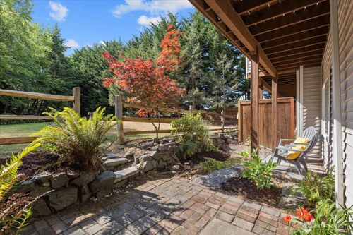 403-9731 26th Ave Sw, Seattle, WA, 98106-2600 | Card Image