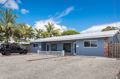 3241 Ne 17th Ave, Oakland Park, FL, 33334-5208 | Card Image