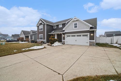 8643 Ashland Pl, Freeland, MI, 48623-9126 | Card Image