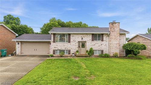 123 Brant Dr, Marietta, OH, 45750-9482 | Card Image