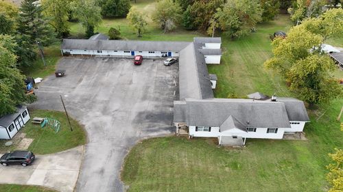 1950 N Illinois Ave, Carbondale, IL, 62901-5616 | Card Image