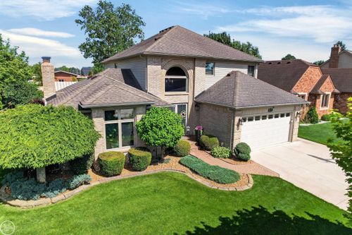 41220 Scarborough Ct, Clinton Township, MI, 48038-2195 | Card Image