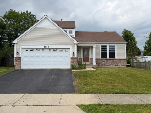 2354 Nantucket Ln, Elgin, IL, 60123-8579 | Card Image