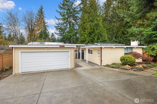 16214 Ne 24th Street, Bellevue, WA, 98008 | Card Image