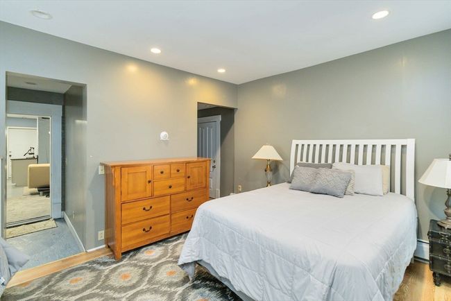 20 Edward St, House other with 8 bedrooms, 8 bathrooms and 7 parking in Worcester MA | Image 19
