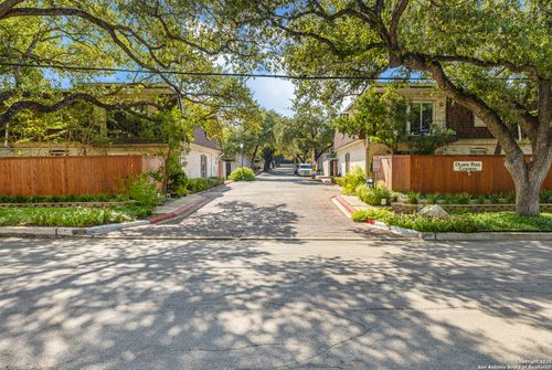 apt-106-1045 Shook Ave, San Antonio, TX, 78212-2570 | Card Image